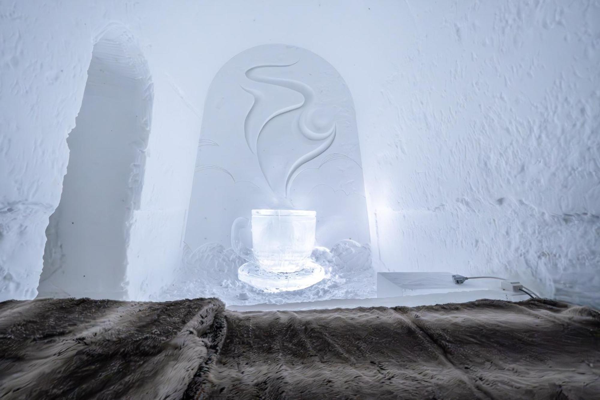 Arctic Snowhotel & Glass Igloos Sinetta Room photo