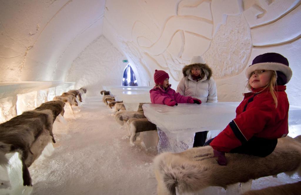 Arctic Snowhotel & Glass Igloos Sinetta Exterior photo